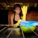 Cleaning The Oven – Are You Doing It Wrong?