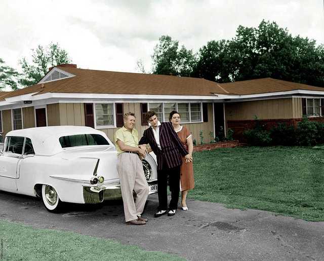 Elvis 1956 Cadillac Eldorado Biarritz convertible