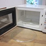 How To Clean Out Grime From The Microwave