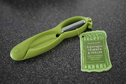 asparagus peeler