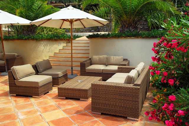 wicker garden furniture